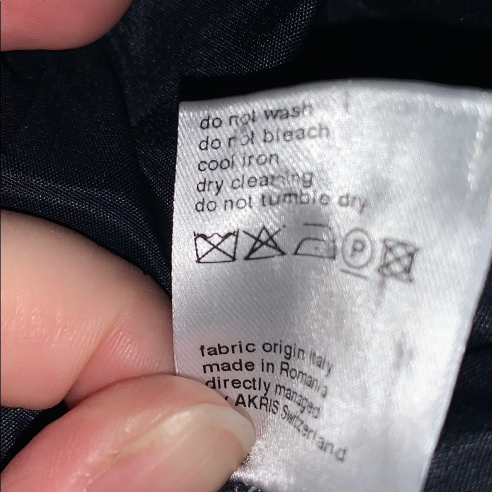 Women's Gray Textured Button-Front Jacket - Picture 11 of 16